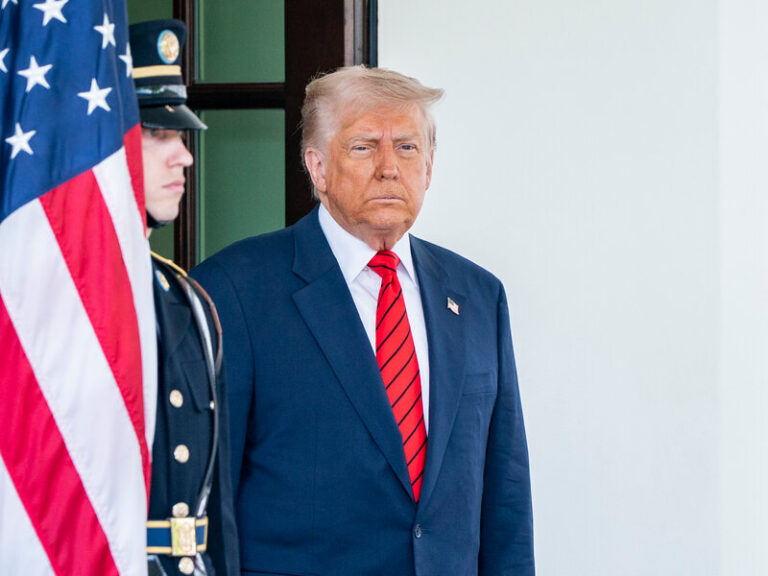 Pritzker Threatens ICE Over Federal Enforcement in Illinois